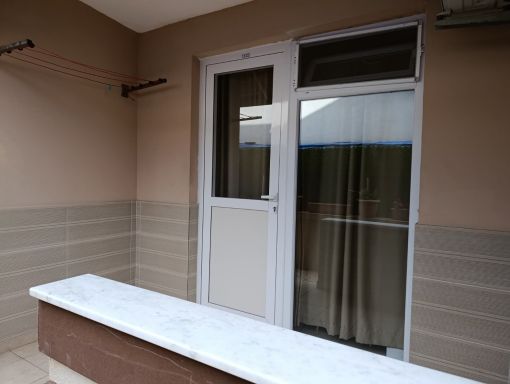 Yangına dayanıklı kapı ve çerçeveler